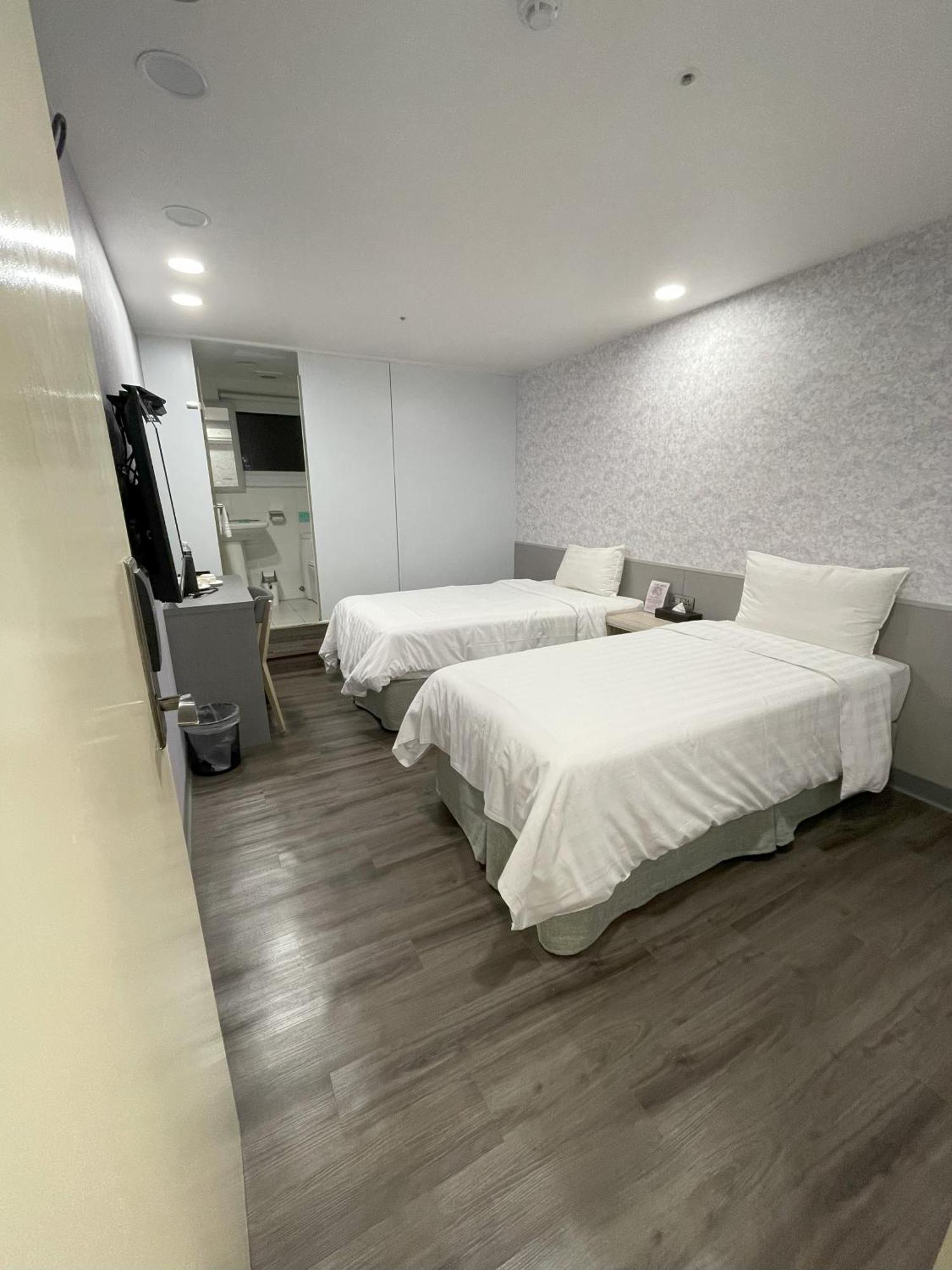 歐法行旅 O Fun Hotel Tajpej Kültér fotó