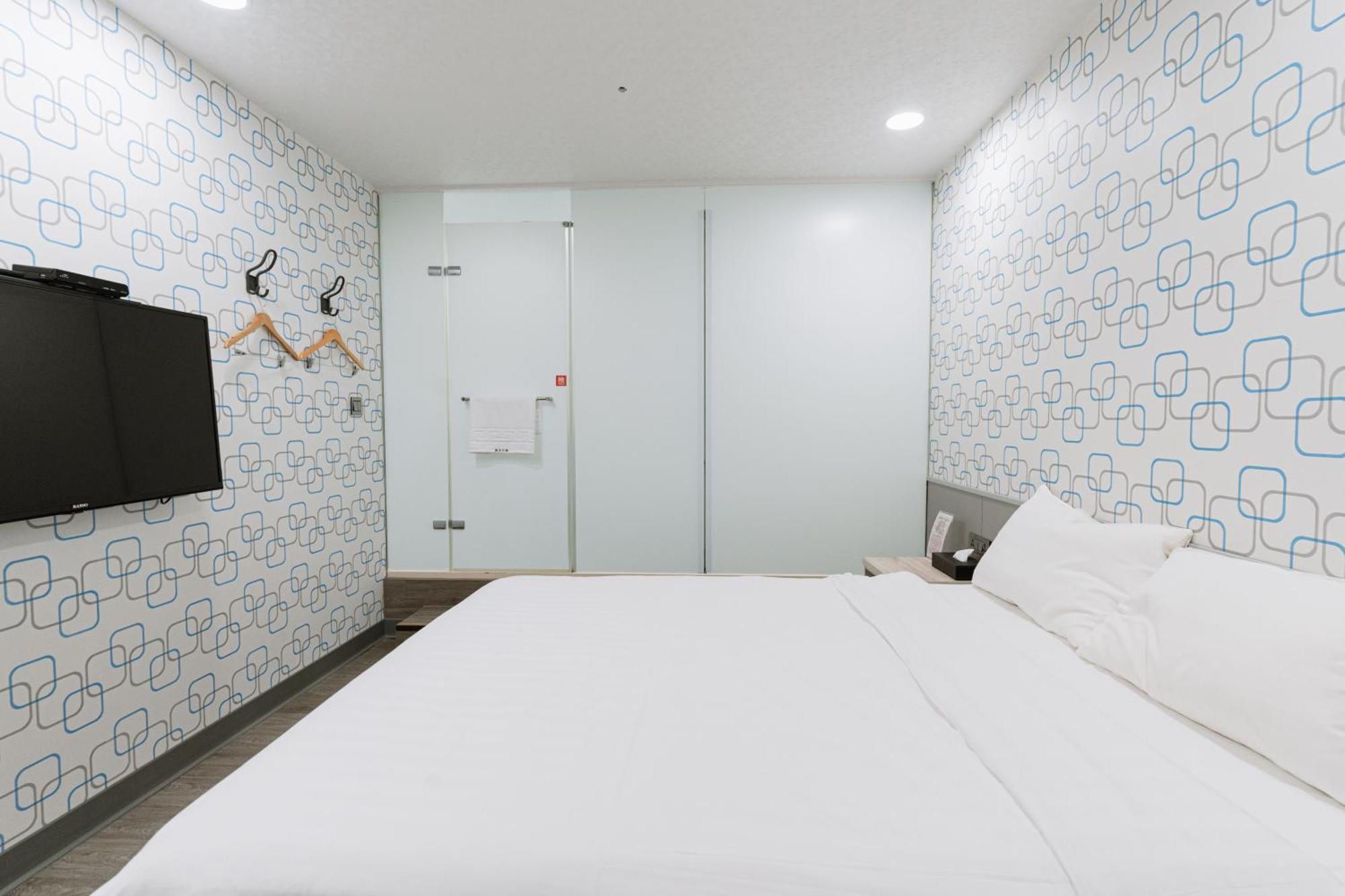 歐法行旅 O Fun Hotel Tajpej Kültér fotó