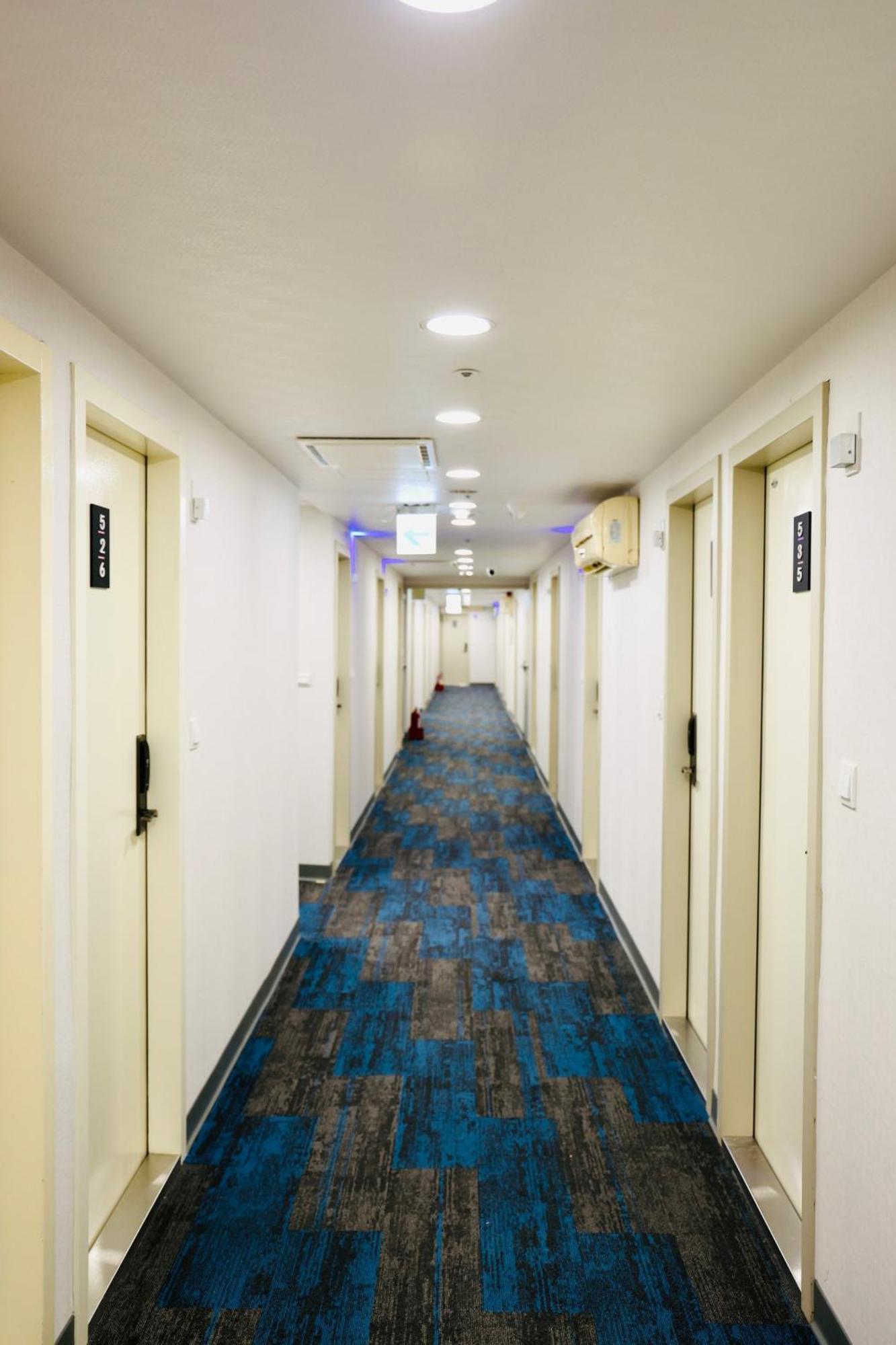 歐法行旅 O Fun Hotel Tajpej Kültér fotó