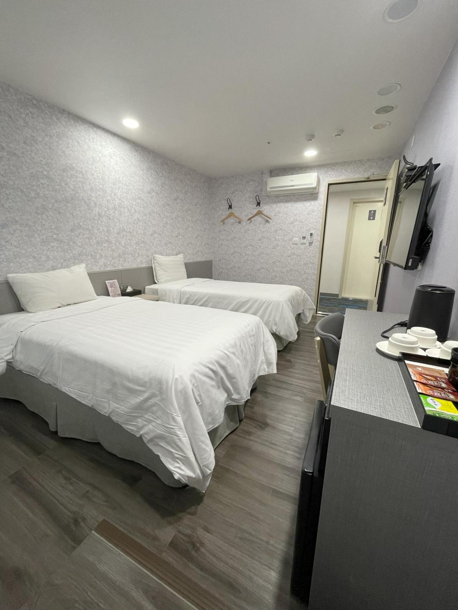 歐法行旅 O Fun Hotel Tajpej Kültér fotó